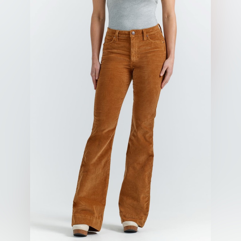 Wrangler Retro High Rise Corduroy Wide Leg Western Cowgirl Rodeo Pant 35x32